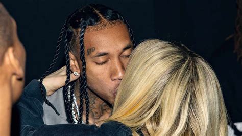 À la Fashion Week de Paris Avril Lavigne et Tyga officialisent leur