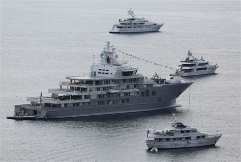 Épinglé par Dobrin Piskov sur Yacht Yacht de luxe Super yachts Yacht