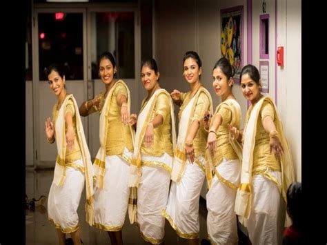 Top 10 Traditional Kerala Dance Forms That Will Enchant You! – Iris ...