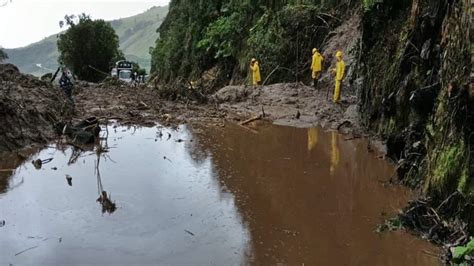 Fuertes Lluvias Y Deslizamientos Han Afectado A M S De Familias En