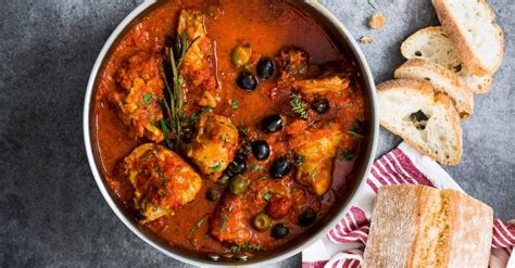 Recette Italienne Du Pollo Alla Cacciatore Poulet Câpres Olives