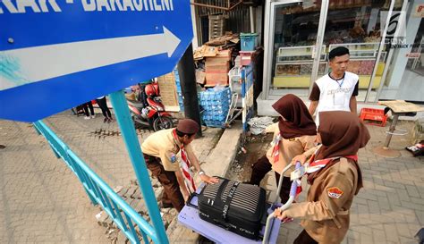 Di Merak Pramuka Diterjunkan Bantu Pemudik Foto Liputan6