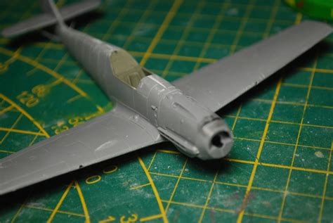 Icm Messerschmitt Bf E Trop Fini