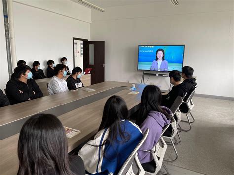 软件工程学院组织观看“千万师生同上一堂国家安全教育课”