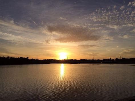 Sunset on lake sawgrass | Sunset, Lake, Celestial