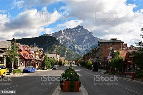 Downtown Banff Avenue Stock Photo - Download Image Now - Alberta ...