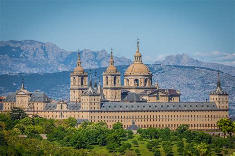 El Escorial la obra maestra arquitectónica del Siglo de Oro español