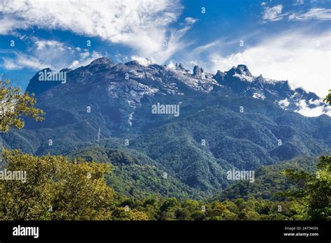 Monte Parque Nacional De Kinabalu Fotograf As E Im Genes De Alta