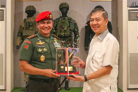 J Forces Menerima Kunjungan Dari Danjen Kopassus