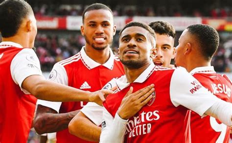 Hasil Arsenal Vs Nottingham Forest Arsenal Ngamuk Kembali Kuasai