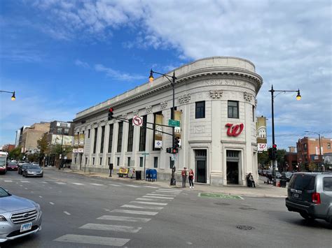 Is Walgreens Closing Its Flagship Wicker Park Store Inside Old Bank ...