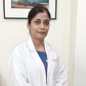 Dr Pooja Choudhary Best Obstetrics Gynecology In Chirag Enclave