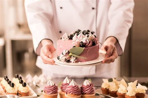 Cake Maker In Bedford Weddings Anniversary Birthday