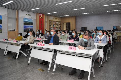 市档案馆理论学习中心组召开学习贯彻党的二十大精神主题宣讲会 深圳市档案馆