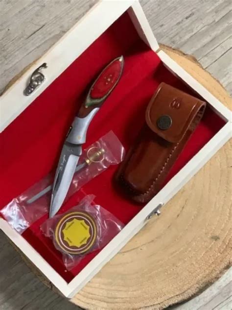 Coffret Cadeau Bois Avec Couteau Pliant Laguiole Bougna Et Accessoires