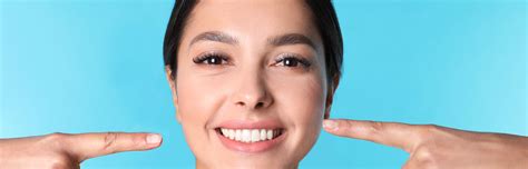 How Porcelain Veneers Can Beautify Your Smile For The Summer Bedford