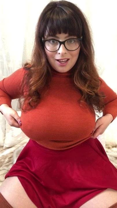 Beautiful MILF Shows Big Tits Amateur Amateur Porn XHamster