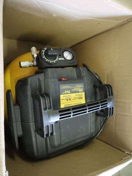 Dewalt Gal Air Compressor Has Been Used Matthews Auctioneers