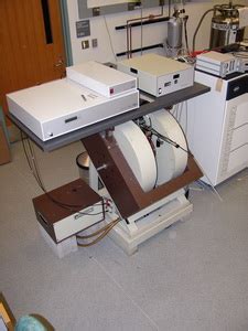 Bruker Continuous Wave And Pulsed EleXsys E580 EPR ELDOR Spectrometer