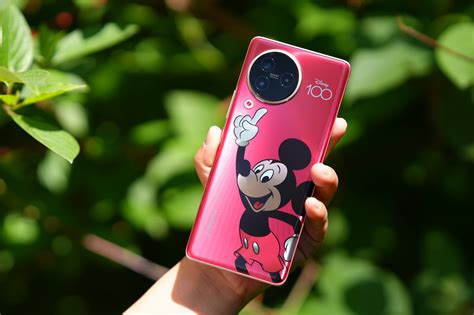 Смартфон для фанатов Disney Представлен смартфон Xiaomi Civi 3 Disney