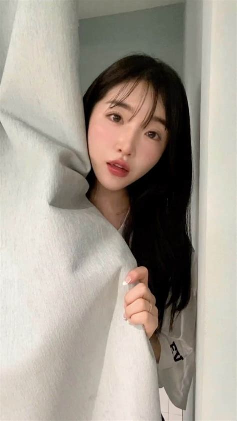 ゆかさんのインスタグラム動画 ゆかinstagram「남편이 고르는 옷 입어보기 🏻 旦那の選ぶ洋服を着てみるの巻 🏻