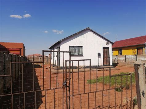 2 Bedroom House For Sale In Sebokeng Zone 16 P24 115038700