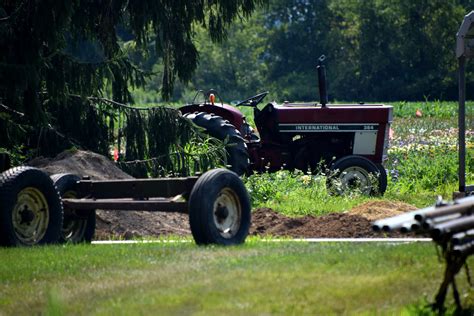 International Harvester 384 Piscasaw Gardens Tractorsfand Flickr