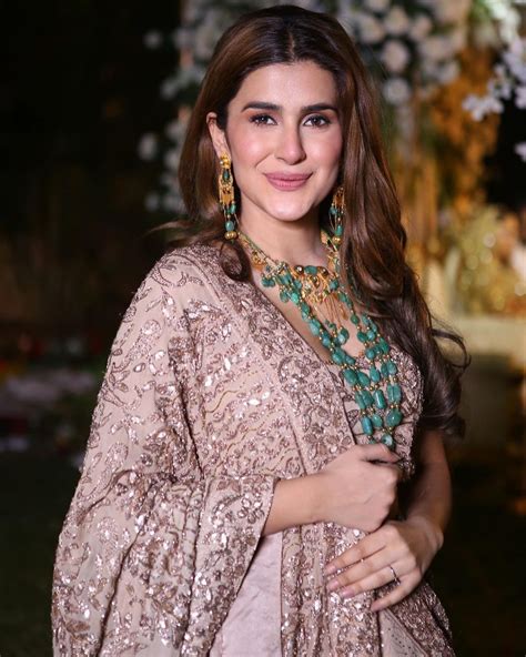 Kubra Khan Wallpapers Wallpaper Cave