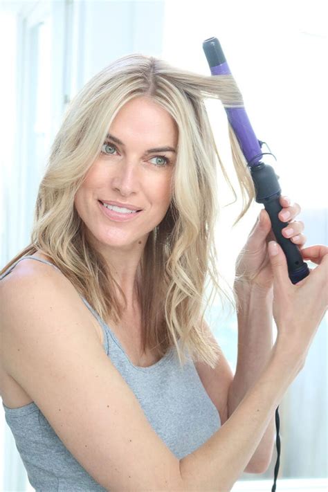 Beach Waves With A Curling Iron Last Nights Look Get The Best Curls That Last All Night Long