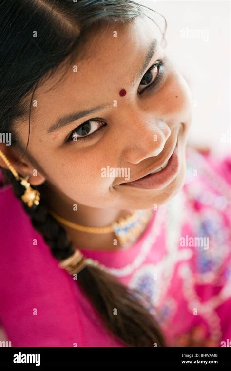 Young Girls Face 11 Jahre Alt Fotos Und Bildmaterial In Hoher Auflösung Alamy