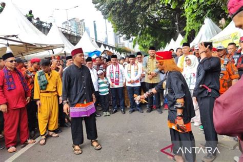 Pernikahan Adat Betawi Berikut Urutan Dan Tata Caranya Deportesoto