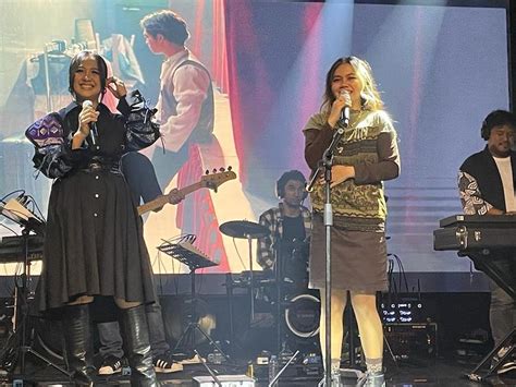 Astrid Kolaborasi Dengan Band Caessaria Rilis Single Gelap Mata Kisah