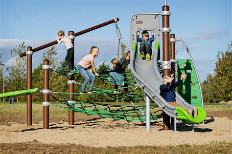 Corocord Red De Escalada Para Parques Infantiles KOMPAN