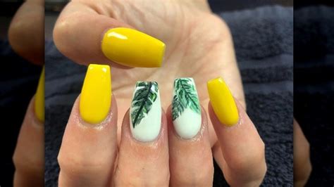 40 Yellow Nail Designs For A Bright Sunny Manicure