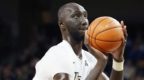 Ucf 7 Foot 6 Center Tacko Fall Works Tirelessly To Rebuild Free Throw