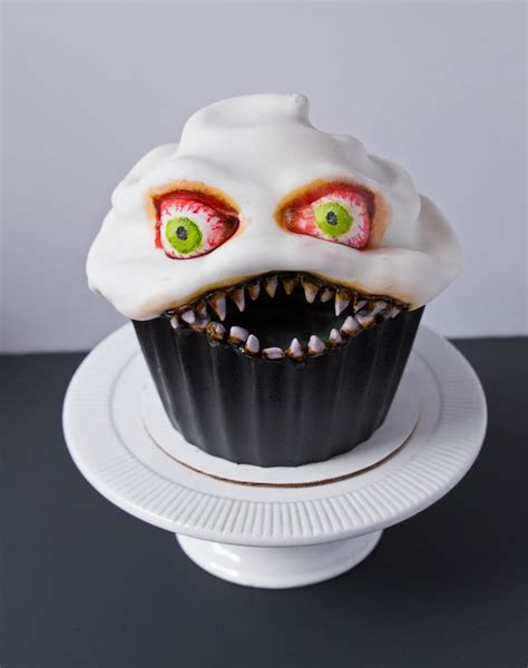 Scary Halloween Cake Ferocious Cupcake Recipe Scary Cakes Scary