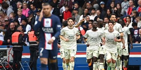 Lorient bat un PSG médiocre 3 1 qui encaisse sa sixième défaite de la