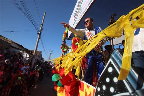 Imponente Desfile del Rey Momo celebró la tradición del Carnaval