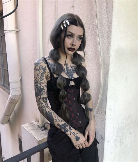 Pin By Haley 🧚🏻‍♀️ On Hairstyles Gothic Hairstyles Goth Hair Punk Hair