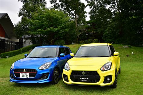 2018 Suzuki Swift Sport spotted next to the 2017 Suzuki Swift