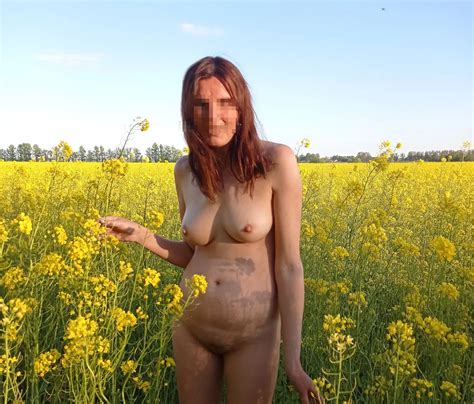 I M Completely Naked 23 Pics XHamster