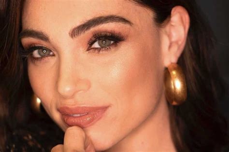 Lorella Boccia In Lingerie Infiamma Il Web Bellissima Chemusica It