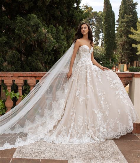 Abiti Da Sposa In Pizzo Per Stili Diversi