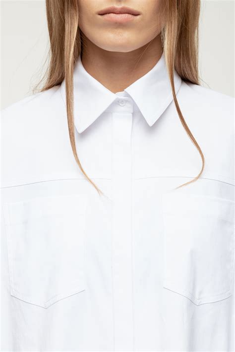 Рубашка со спущенным плечом и кокеткой — SHI-SHI