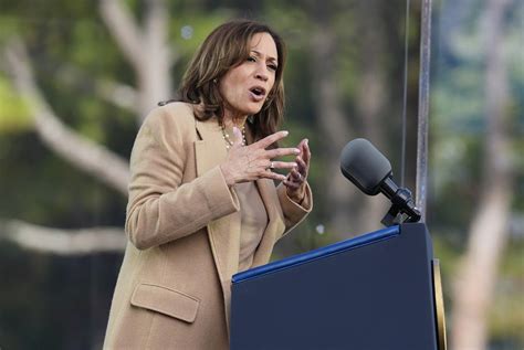 Kamala consegue liderança inesperada em pesquisa de Iowa apoio das