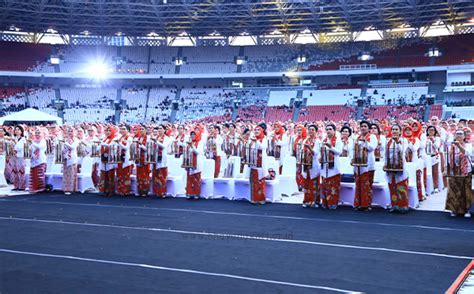 Pergelaran Angklung Terbesar Di Dunia Yang Tercatat Dalam Guinness