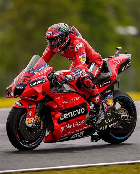 Pin By Pinner On Enregistrements Rapides Motogp Ducati Motorcycle