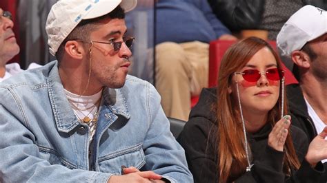 Bad Bunny Lanza Canción En Casita Junto A Su Novia Meganoticias