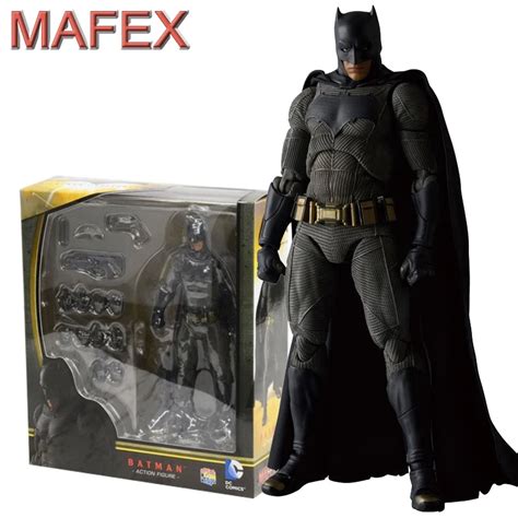 Mafex Figuras De Acci N De Batman De La Liga De La Justicia