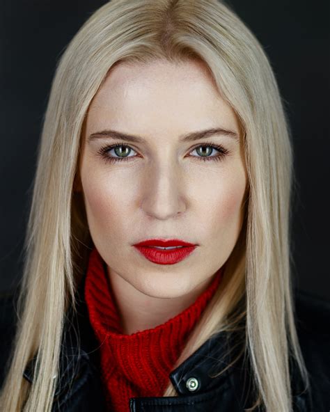 Actor Headshots Biography Credits And Showreel Sian Headon